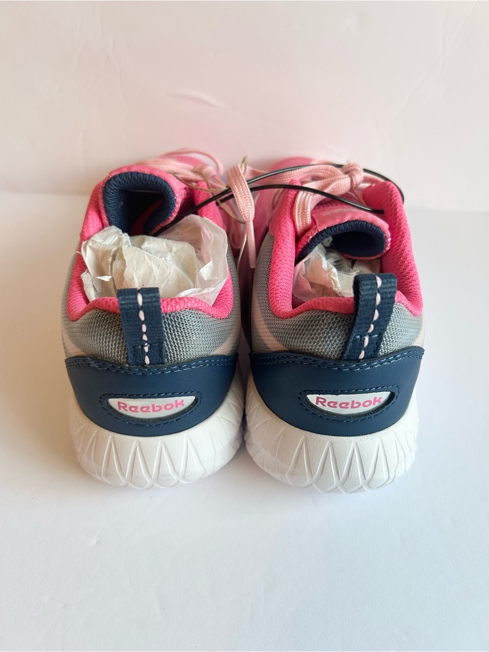 Reebok Girls' Pink and Navy Sneakers Size 3 - Picture 4 of 6